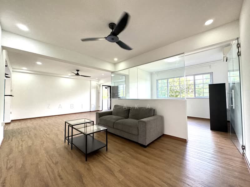 489C Tampines Street 45, 489C Tampines Street 45, 4 Bedrooms, 1,302 sqft, HDB Flat For Rent, by Zabid Zakariah, 500204542 - Living Room - PropertyGuru.com.sg