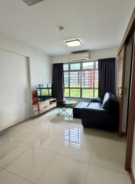 438C Bukit Batok West Avenue 8, 438C Bukit Batok West Avenue 8, 1 Bedroom, 506 sqft, HDB Flat For Sale, by Ng Yvonne, 500204545 - Living Room - PropertyGuru.com.sg