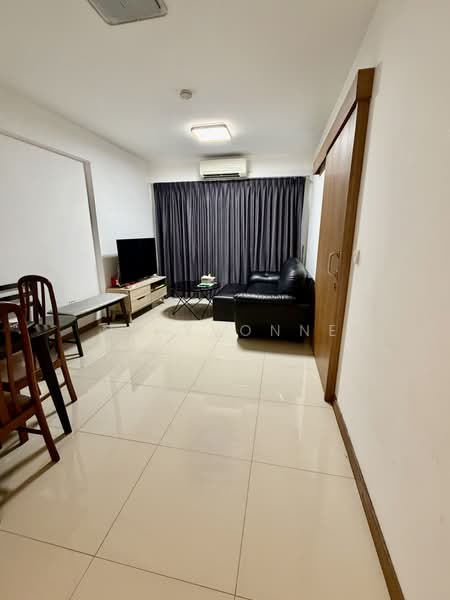 438C Bukit Batok West Avenue 8, 438C Bukit Batok West Avenue 8, Dairy Farm / Bukit Panjang / Choa Chu Kang, 1 Bedroom, 506 sqft, HDB Flat For Sale, by Ng Yvonne, 500204545 - Living Room - PropertyGuru.com.sg