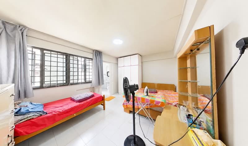209 Yishun Street 21, 209 Yishun Street 21, 3 Bedrooms, 1,302 sqft, HDB Flat For Sale, by Mohana Vel T Kasi, 500204553 - Bedroom - PropertyGuru.com.sg
