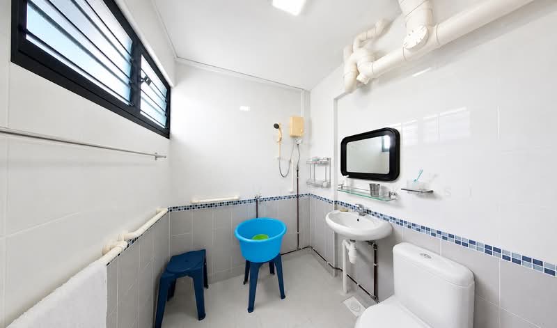 209 Yishun Street 21, 209 Yishun Street 21, 3 Bedrooms, 1,302 sqft, HDB Flat For Sale, by Mohana Vel T Kasi, 500204553 - Bathroom - PropertyGuru.com.sg