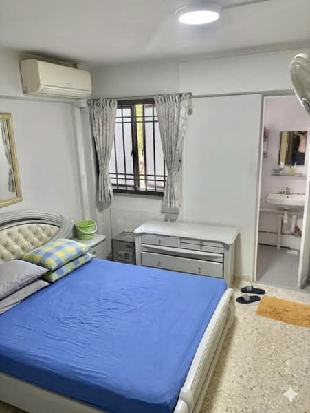 180 Ang Mo Kio Avenue 5, 180 Ang Mo Kio Avenue 5, 2 Bedrooms, 732 sqft, HDB Flat For Sale, by J.A. Goh 吴永益, 500204554 - Bedroom - PropertyGuru.com.sg