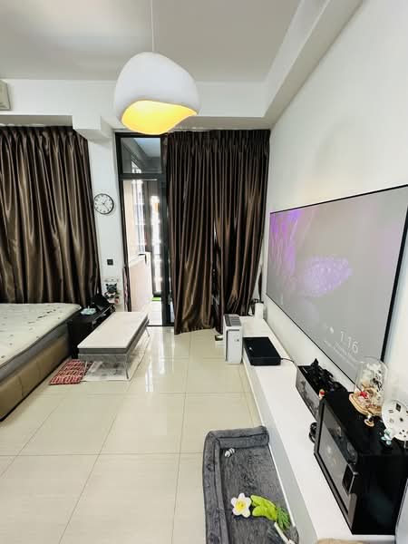 Sims Urban Oasis, 12 Sims Drive, Eunos / Geylang / Paya Lebar, 1 Bedroom, 463 sqft, Condominium For Sale, by Colin Li, 500204557 - Living Room - PropertyGuru.com.sg