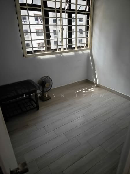162 Mei Ling Street, 162 Mei Ling Street, 2 Bedrooms, 710 sqft, HDB Flat For Sale, by Jeslyn Leow, 500204558 - Interior - PropertyGuru.com.sg