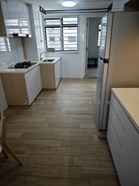 162 Mei Ling Street, 162 Mei Ling Street, 2 Bedrooms, 710 sqft, HDB Flat For Sale, by Jeslyn Leow, 500204558 - Kitchen - PropertyGuru.com.sg