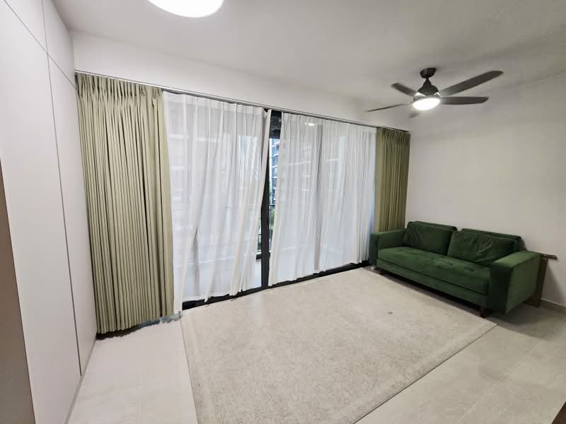 La Fiesta, 62 Sengkang Square, 2 Bedrooms, 753 sqft, Condominium For Rent, by Yan Lim, 500204569 - Living Room - PropertyGuru.com.sg