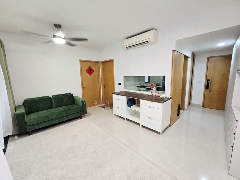 La Fiesta, 62 Sengkang Square, 2 Bedrooms, 753 sqft, Condominium For Rent, by Yan Lim, 500204569 - Living Room - PropertyGuru.com.sg