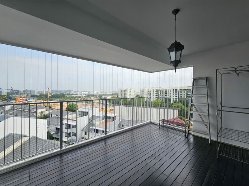 167D Simei Lane, 167D Simei Lane, 3 Bedrooms, 1,184 sqft, HDB Flat For Sale, by Jerry Lee, 500204583 - Balcony - PropertyGuru.com.sg
