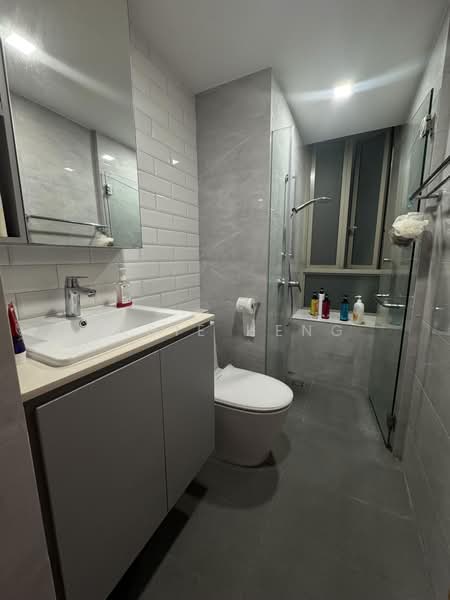 Casa Merah, 72 Tanah Merah Kechil Avenue, 3 Bedrooms, 1,227 sqft, Condominium For Sale, by Elsie Heng, 500204599 - Common Bathroom - PropertyGuru.com.sg