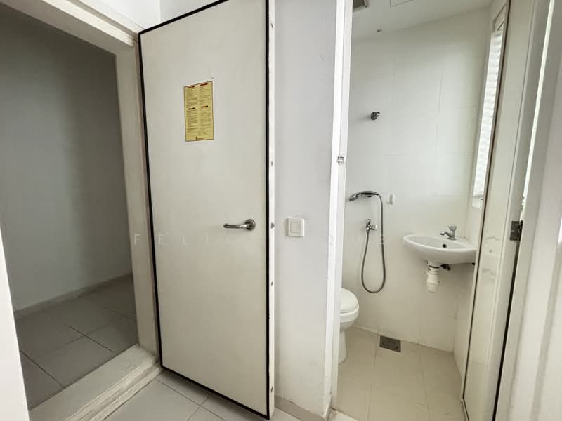 Dakota Residences, 40 Dakota Crescent, 3 Bedrooms, 1,292 sqft, Condominium For Rent, by Felicia Quek, 500204602 - Yard and utility  - PropertyGuru.com.sg