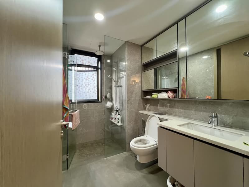 The Tapestry, 51 Tampines Street 86, 2 Bedrooms, 603 sqft, Condominium For Sale, by Ho Mei Kit, 500204605 - Bathroom - PropertyGuru.com.sg
