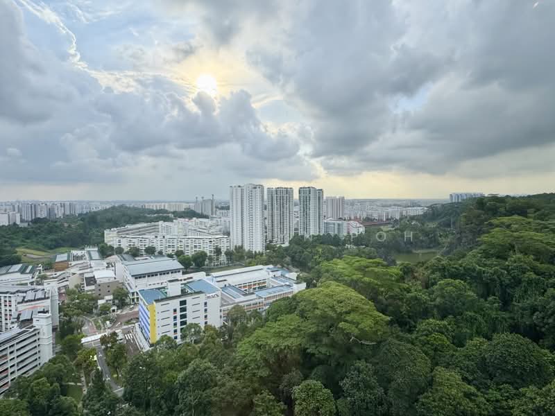 Regent Heights, 56 Bukit Batok East Avenue 5, 3 Bedrooms, 1,023 sqft, Condominium For Sale, by Joycelyn Poh, 500204608 - View - PropertyGuru.com.sg