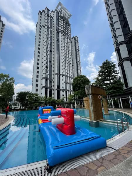 Regent Heights, 56 Bukit Batok East Avenue 5, Dairy Farm / Bukit Panjang / Choa Chu Kang, 2 Bedrooms, 1,023 sqft, Condominium For Sale, by Joycelyn Poh, 500204608 - Pool - PropertyGuru.com.sg