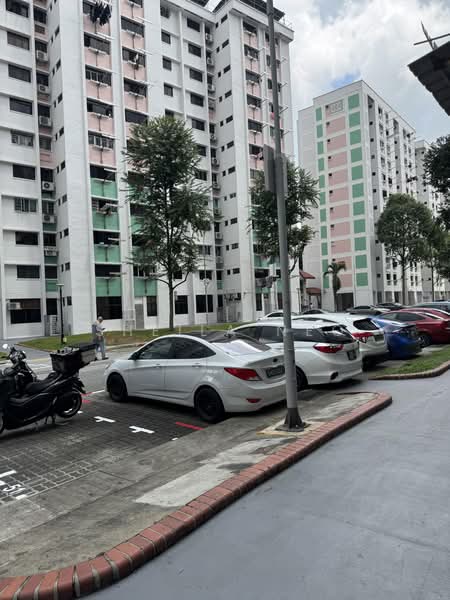 490 Jurong West Avenue 1, 490 Jurong West Avenue 1, 3 Bedrooms, 1,001 sqft, HDB Flat For Sale, by Sheila Neo, 500204611 - Exterior - PropertyGuru.com.sg