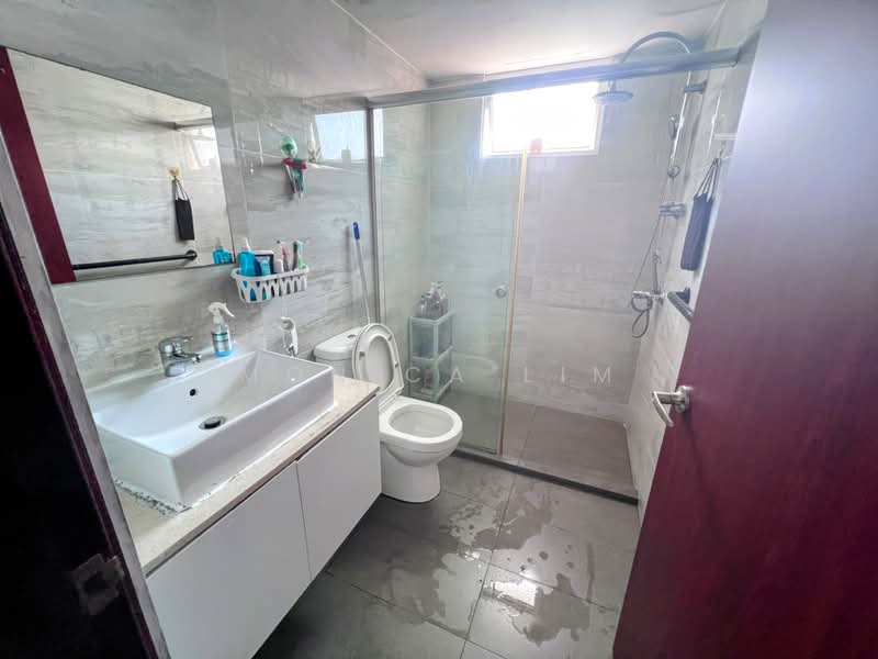 City Plaza, 810 Geylang Road, 5 Bedrooms, 1,615 sqft, Apartment For Rent, by Monica Lim, 500204614 - Bathroom - PropertyGuru.com.sg