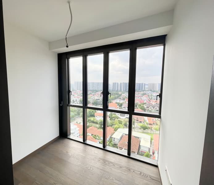 LIV @ MB, 114B Arthur Road, 2 Bedrooms, 710 sqft, Condominium For Sale, by Javier Tay, 500204616 - Bedroom 2 - PropertyGuru.com.sg