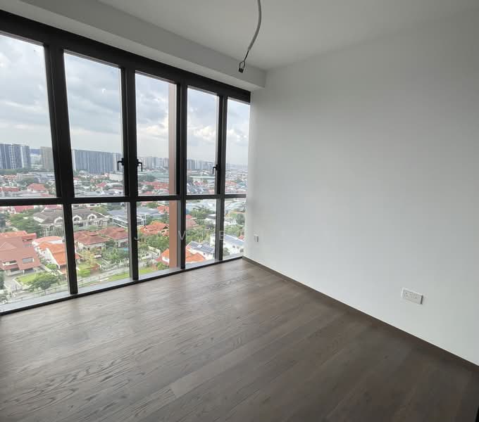 LIV @ MB, 114B Arthur Road, 2 Bedrooms, 710 sqft, Condominium For Sale, by Javier Tay, 500204616 - Master Bedroom - PropertyGuru.com.sg