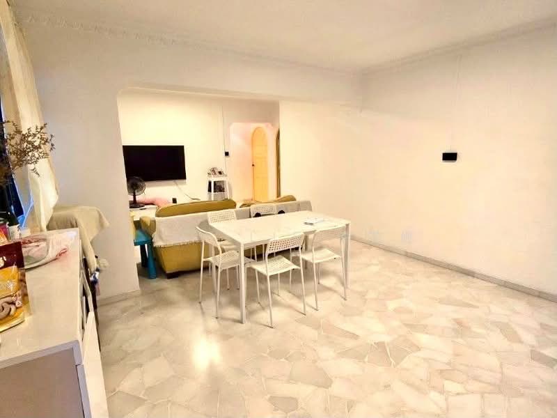 324 Sembawang Close, 324 Sembawang Close, 3 Bedrooms, 1,092 sqft, HDB Flat For Rent, by Aina Lie 李艾娜, 500204619 - Living Room - PropertyGuru.com.sg