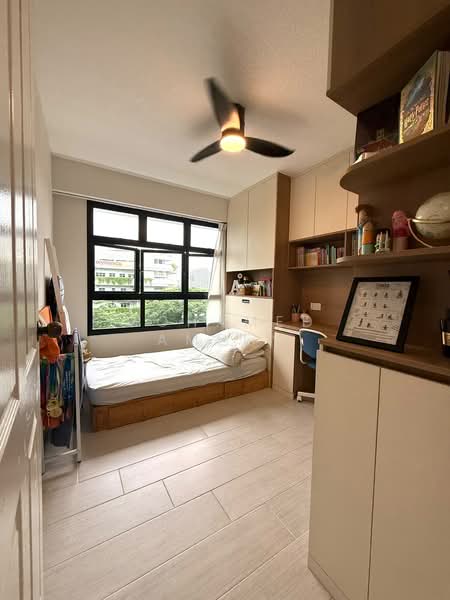 5m Flat @ Blk 606B Tampines, , 3 Bedrooms, 1,206 sqft, HDB Flat For Sale, by Mohamed Ameen, 500204623 - Bedroom - PropertyGuru.com.sg