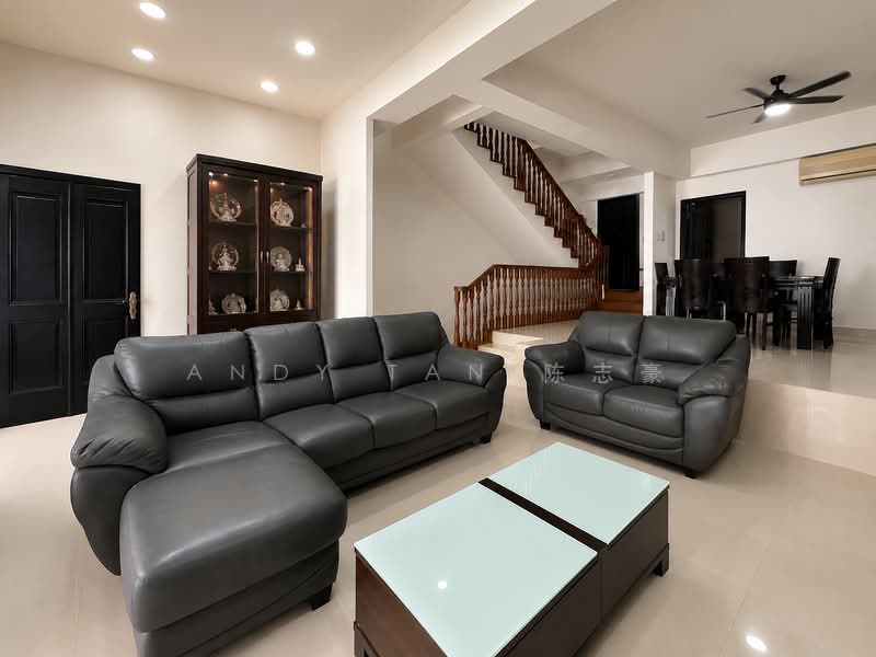 Loyang Villas, 99 Loyang Rise, 5 Bedrooms, 3,200 sqft, Terraced House For Sale, by Andy Tan 陈志豪, 500204627 - Living Room - PropertyGuru.com.sg