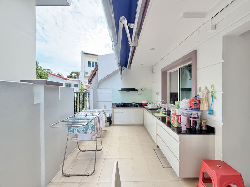 Peirce Vale, Tagore Avenue, 4 Bedrooms, 2,700 sqft, Terraced House For Sale, by Ryan Ong, 500204636 - Kitchen - PropertyGuru.com.sg