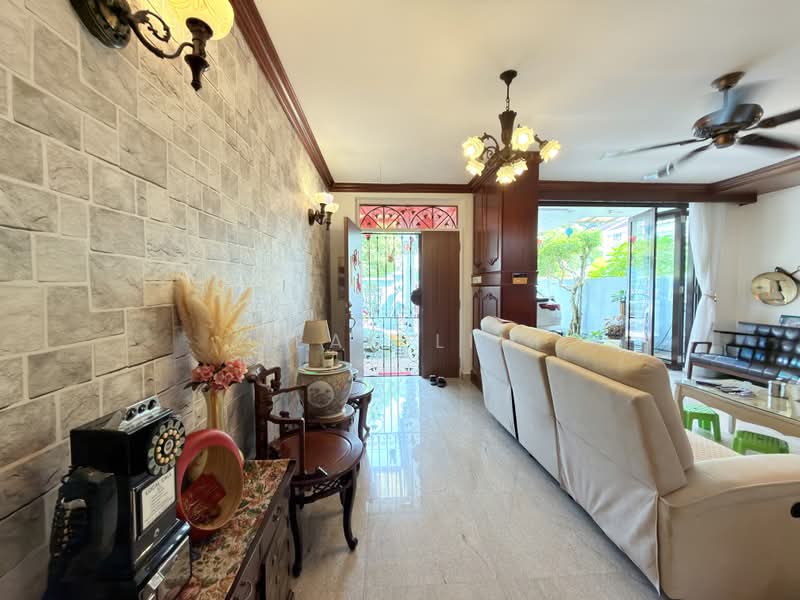 Springleaf Estate, MRT, Terrace House, Freehold, , 4 Bedrooms, 2,500 sqft, Terraced House For Sale, by Jean Lim, 500204648 - Living Room - PropertyGuru.com.sg