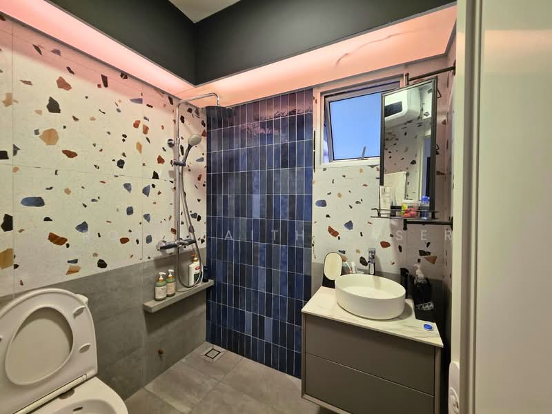 213B Punggol Walk, 213B Punggol Walk, 3 Bedrooms, 1,216 sqft, HDB Flat For Sale, by Rozi Faith Naser, 500204651 - Bathroom - PropertyGuru.com.sg