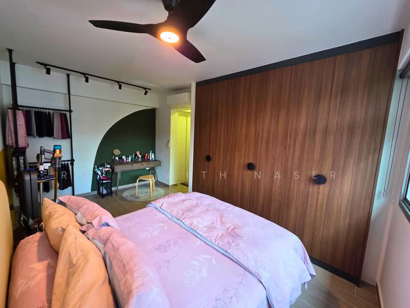 213B Punggol Walk, 213B Punggol Walk, 3 Bedrooms, 1,216 sqft, HDB Flat For Sale, by Rozi Faith Naser, 500204651 - Master Bedroom - PropertyGuru.com.sg