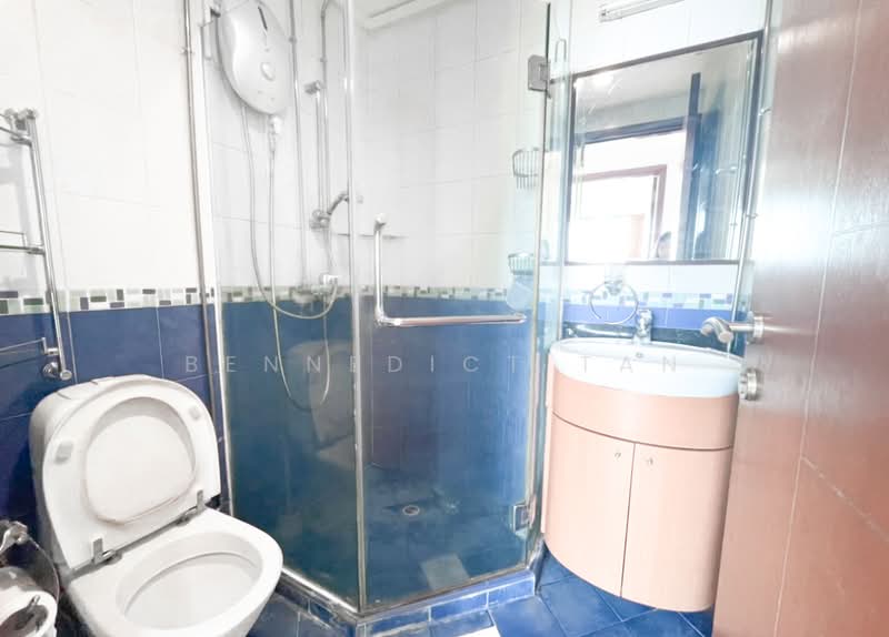 Fortune Jade, 501 Dunman Road, Room Rental, 120 sqft, Apartment For Rent, by Bennedict Tan, 500204652 - Bathroom - PropertyGuru.com.sg