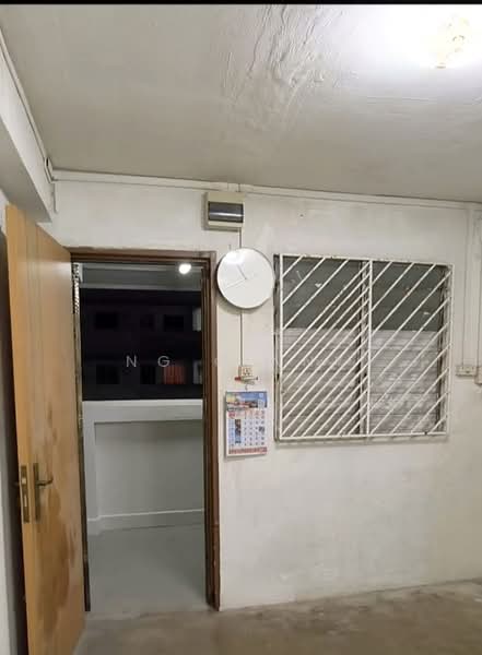 505 Bukit Batok Street 52, 505 Bukit Batok Street 52, 2 Bedrooms, 645 sqft, HDB Flat For Sale, by Ng Ginny, 500204653 - Entrance - PropertyGuru.com.sg