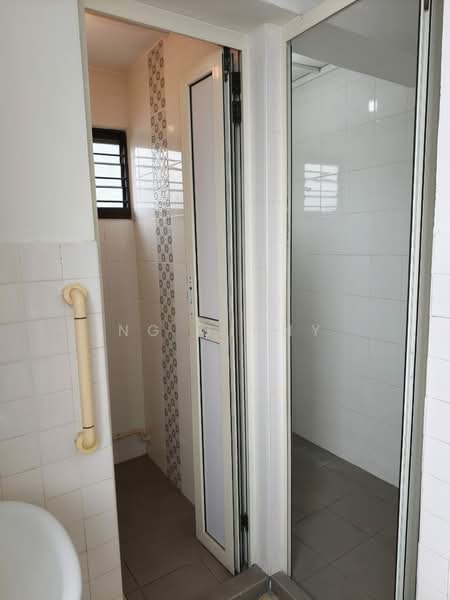 505 Bukit Batok Street 52, 505 Bukit Batok Street 52, Dairy Farm / Bukit Panjang / Choa Chu Kang, 2 Bedrooms, 645 sqft, HDB Flat For Sale, by Ng Ginny, 500204653 - Bathroom - PropertyGuru.com.sg