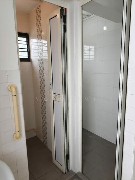 505 Bukit Batok Street 52, 505 Bukit Batok Street 52, Dairy Farm / Bukit Panjang / Choa Chu Kang, 2 Bedrooms, 645 sqft, HDB Flat For Sale, by Ng Ginny, 500204653 - Bathroom - PropertyGuru.com.sg