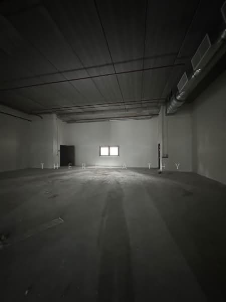 Stellar @ Tampines, 12 Tampines North Drive 4, 3,336 sqft, Factory / Workshop (B2) For Rent, by Theresa THY, 500204659 - Interior - CommercialGuru.com.sg