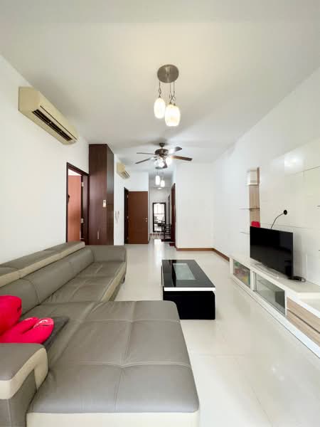 Riz Haven, 193 Jalan Loyang Besar, 3 Bedrooms, 1,066 sqft, Condominium For Sale, by Lim Willy, 500204660 - Living Room - PropertyGuru.com.sg