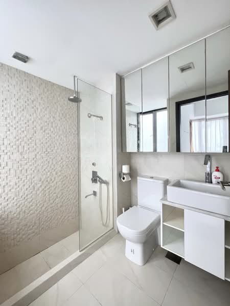 Riz Haven, 193 Jalan Loyang Besar, 3 Bedrooms, 1,066 sqft, Condominium For Sale, by Lim Willy, 500204660 - Bathroom - PropertyGuru.com.sg