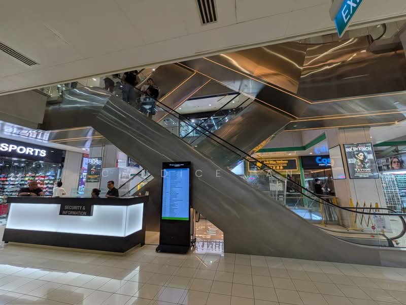 Peninsula Shopping Centre, 3 Coleman Street, 592 sqft, Other Retail For Sale, by Candice Tan, 500204661 - Interior - CommercialGuru.com.sg