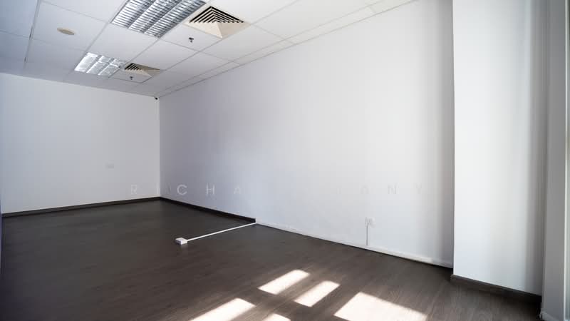 Burlington Square, 175 Bencoolen Street, 1,313 sqft, Office For Sale, by Richard Jany, 500204662 - Interior - CommercialGuru.com.sg