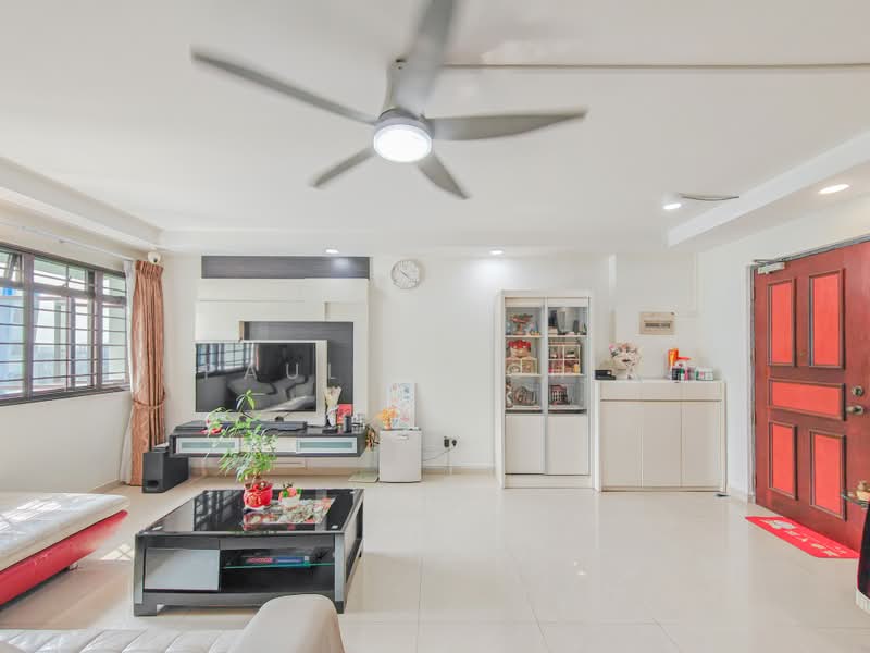 274D Jurong West Avenue 3, 274D Jurong West Avenue 3, 3 Bedrooms, 1,194 sqft, HDB Flat For Sale, by Pauline Chia, 500204671 - Living Room - PropertyGuru.com.sg