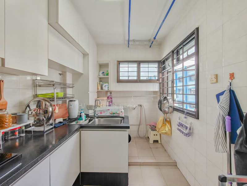 274D Jurong West Avenue 3, 274D Jurong West Avenue 3, 3 Bedrooms, 1,194 sqft, HDB Flat For Sale, by Pauline Chia, 500204671 - Kitchen - PropertyGuru.com.sg