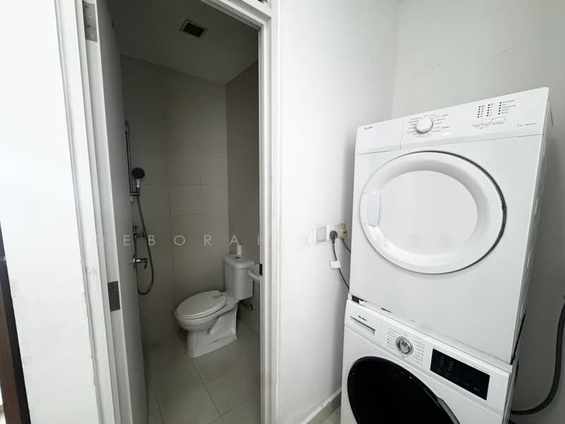 Saint Thomas Suites, 33 St Thomas Walk, 4 Bedrooms, 2,013 sqft, Condominium For Rent, by Deborah Lu 陆滢滢, 500204681 - Bathroom - PropertyGuru.com.sg