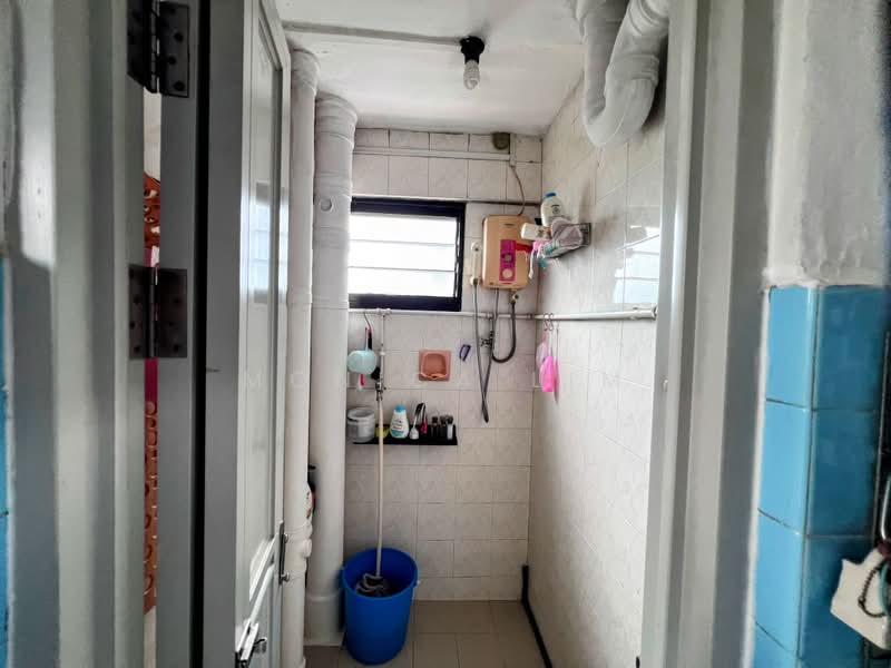 98 Whampoa Drive, 98 Whampoa Drive, 2 Bedrooms, 818 sqft, HDB Flat For Sale, by Monica Lim, 500204687 - Bathroom - PropertyGuru.com.sg