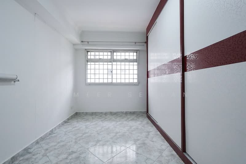 415 Woodlands Street 41, 415 Woodlands Street 41, 3 Bedrooms, 1,108 sqft, HDB Flat For Sale, by Zameer Serlan, 500204708 - Common Room 2 - PropertyGuru.com.sg