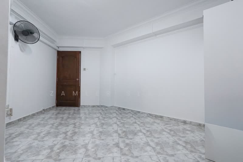 415 Woodlands Street 41, 415 Woodlands Street 41, 3 Bedrooms, 1,108 sqft, HDB Flat For Sale, by Zameer Serlan, 500204708 - Master Room - PropertyGuru.com.sg
