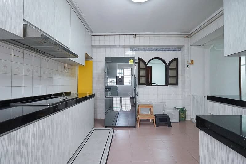 415 Woodlands Street 41, 415 Woodlands Street 41, 3 Bedrooms, 1,108 sqft, HDB Flat For Sale, by Zameer Serlan, 500204708 - Kitchen - PropertyGuru.com.sg
