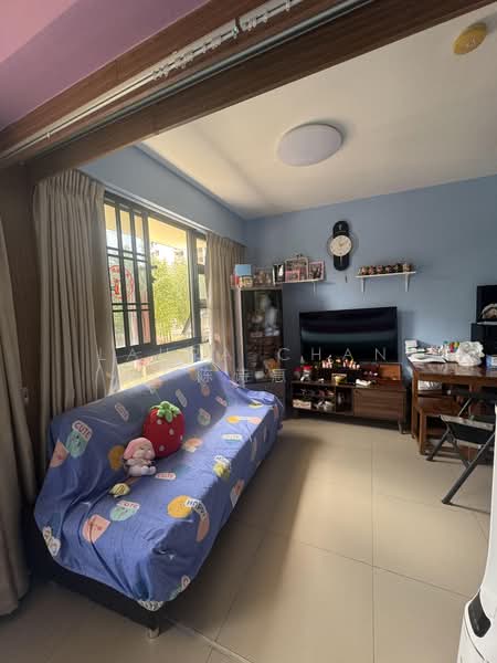 468B Bukit Batok West Avenue 9, 468B Bukit Batok West Avenue 9, 1 Bedroom, 409 sqft, HDB Flat For Sale, by Laura Chan 陈诗惠, 500204714 - Living Room - PropertyGuru.com.sg