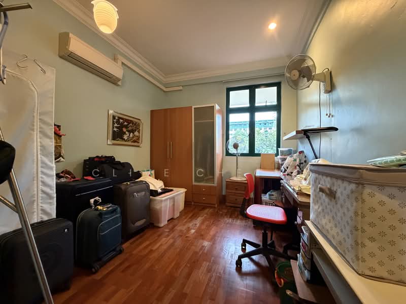 Corporation walk, , 6 Bedrooms, 3,502 sqft, Semi-Detached House For Sale, by Clive Cheong, 500204727 - Bedroom - PropertyGuru.com.sg
