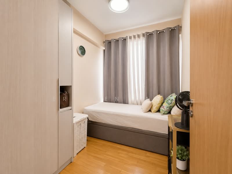 Parc Olympia, 52 Flora Drive, 2 Bedrooms, 646 sqft, Condominium For Sale, by Er Chen Kang, 500204741 - Bedroom - PropertyGuru.com.sg