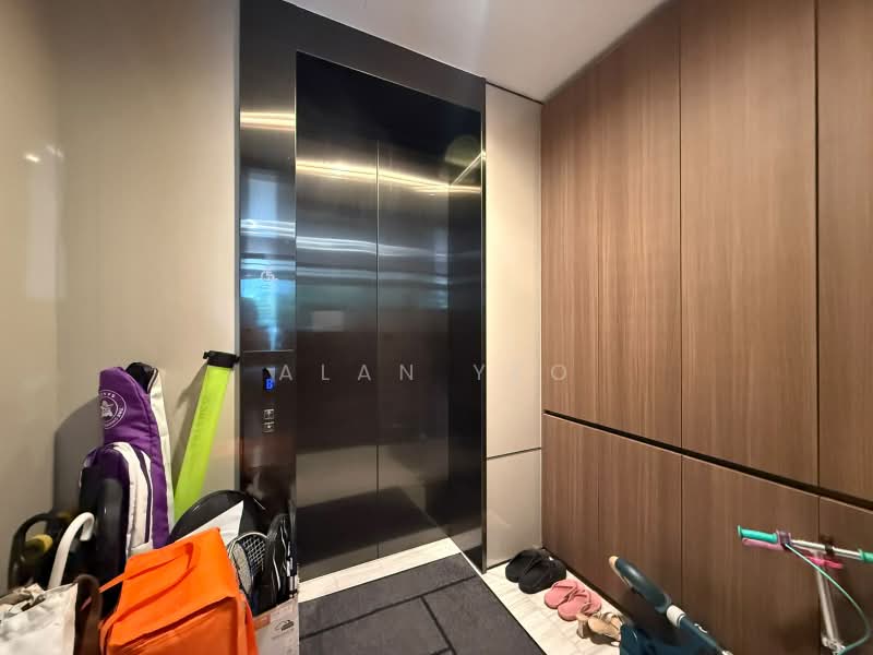 Leedon Green, 28 Leedon Heights, 4 Bedrooms, 1,496 sqft, Condominium For Sale, by Alan Yeo, 500204751 - Entrance - PropertyGuru.com.sg