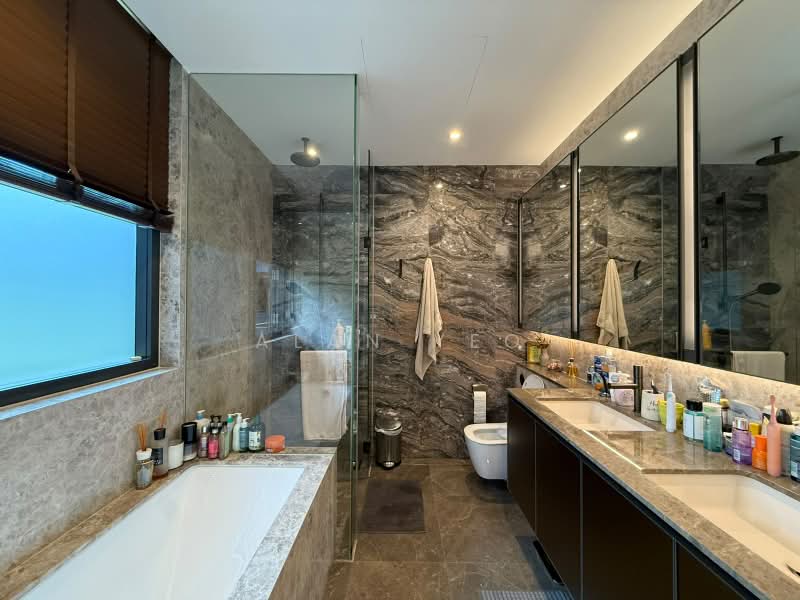 Leedon Green, 28 Leedon Heights, 4 Bedrooms, 1,496 sqft, Condominium For Sale, by Alan Yeo, 500204751 - Bathroom - PropertyGuru.com.sg