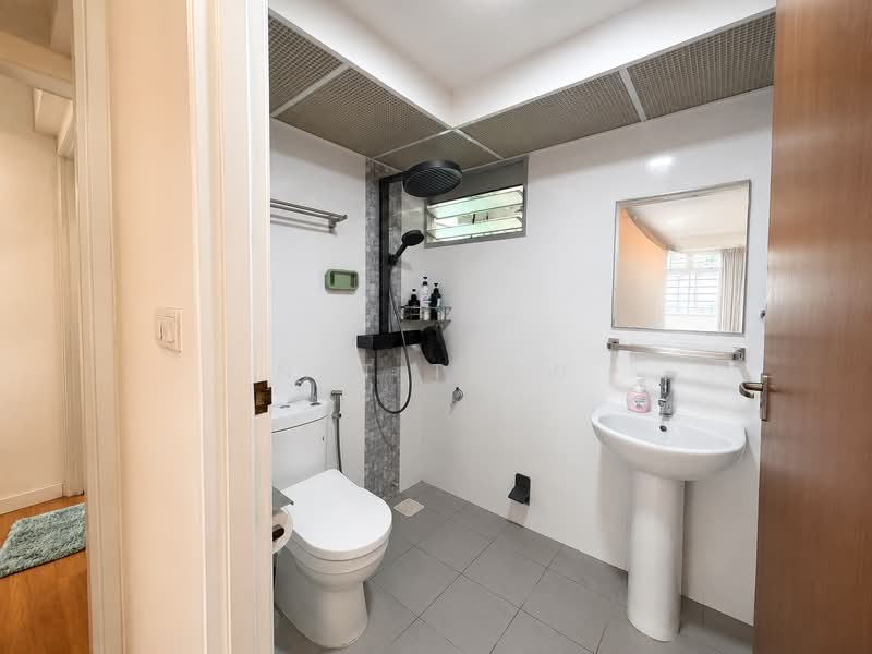 366A Sembawang Crescent, 366A Sembawang Crescent, 3 Bedrooms, 1,001 sqft, HDB Flat For Sale, by Nat Tjew, 500204753 - Bathroom - PropertyGuru.com.sg